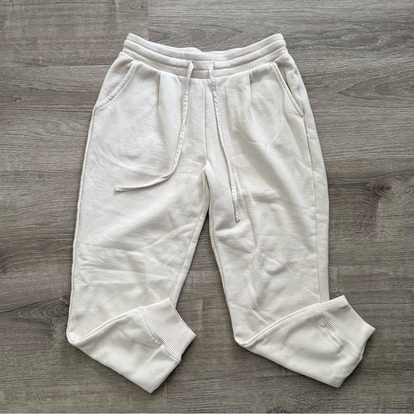 a new day Pants - Cream Sweatpants